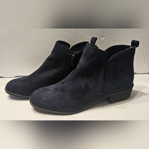 NWOT Sun and Stone Booties Size 8.  Navy Blue